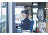 バス運転士の仕事風景の写真。